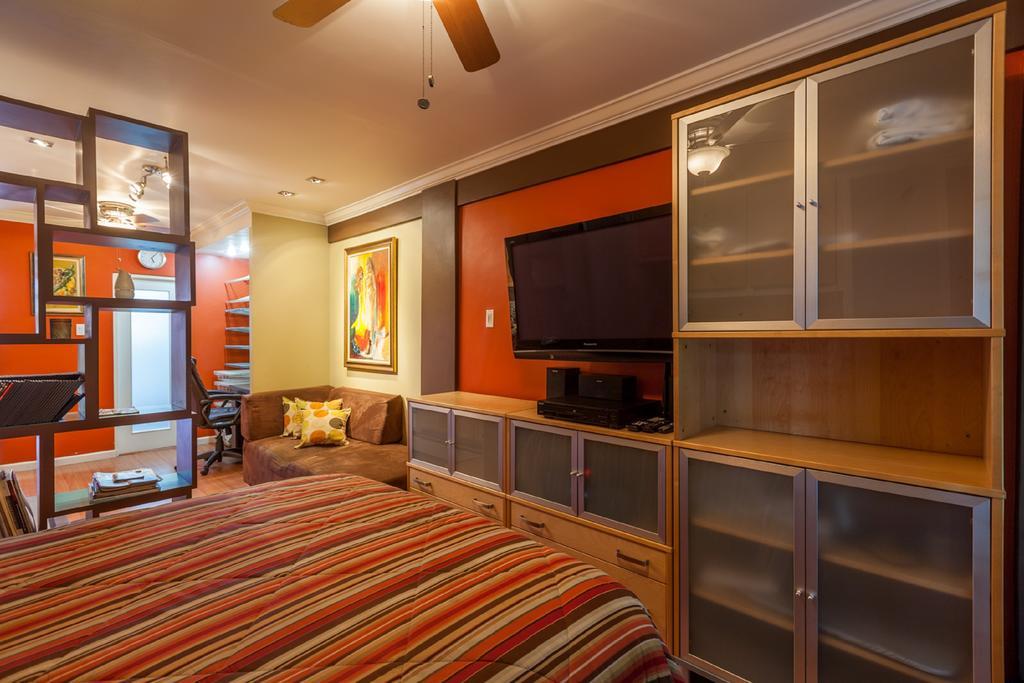 Choose To Be Happy At Seymour # 9 And #16 - Studio Apartments Kingston Phòng bức ảnh